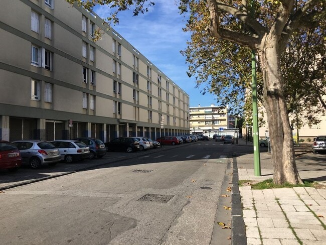 Plus de détails pour Local commercial, Industriel/Logistique à louer