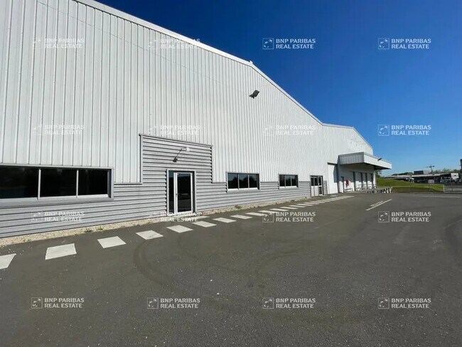 Plus de détails pour Industriel/Logistique à louer