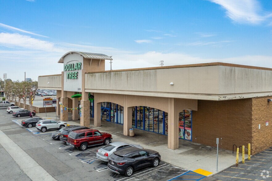 1820 W 182nd St, Torrance, CA à vendre - Photo de l’immeuble – Image 2 sur 5