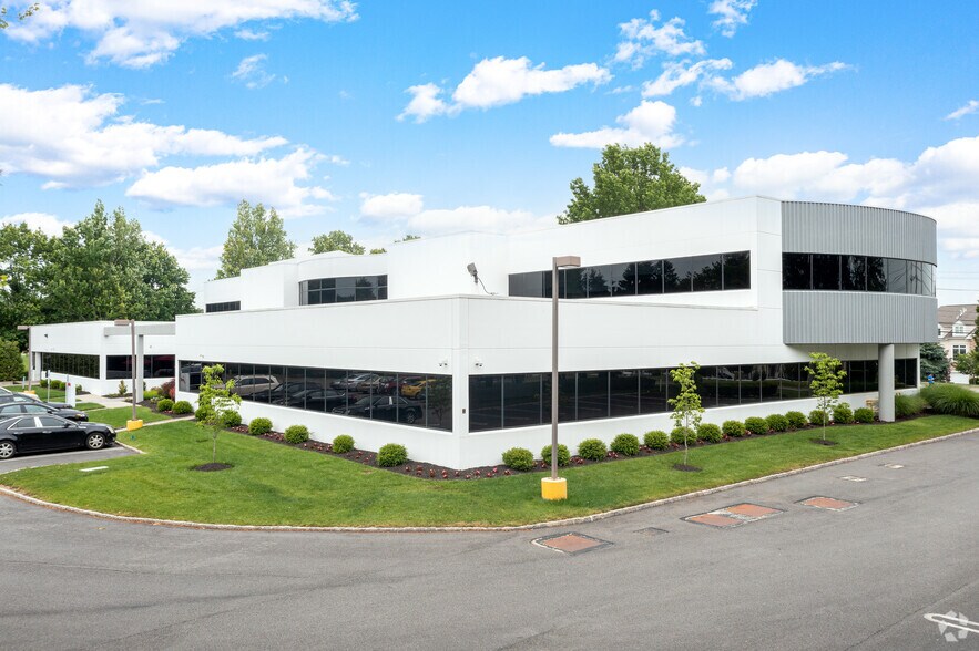 20 Craig Rd, Montvale, NJ à vendre - Photo principale – Image 1 sur 5