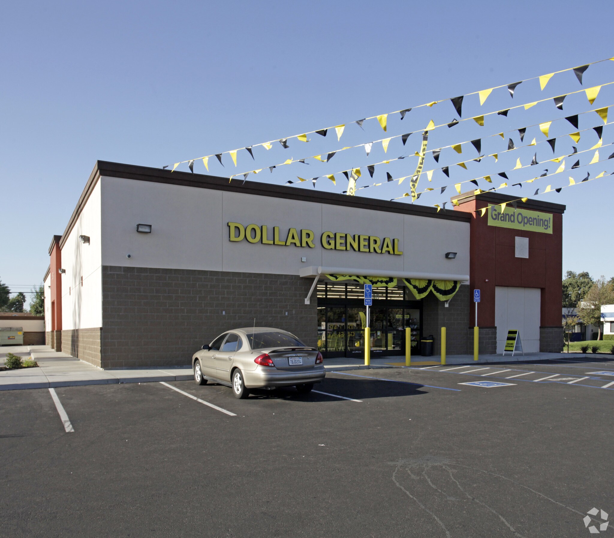 400 Harris Ave, Sacramento, CA à vendre Photo principale– Image 1 sur 9