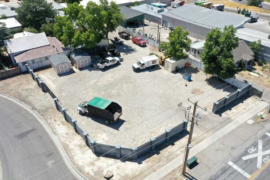 205 W 4500 S, Salt Lake City, UT à vendre - Photo de l’immeuble – Image 2 sur 9