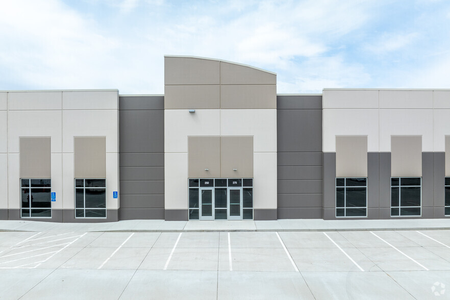 1400 SE 19th St, Grimes, IA à louer - Photo de l’immeuble – Image 2 sur 7