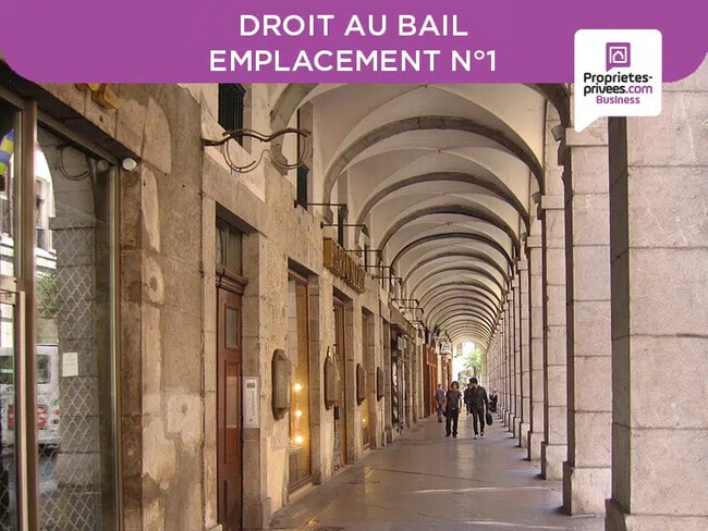 Plus de détails pour Local commercial à louer