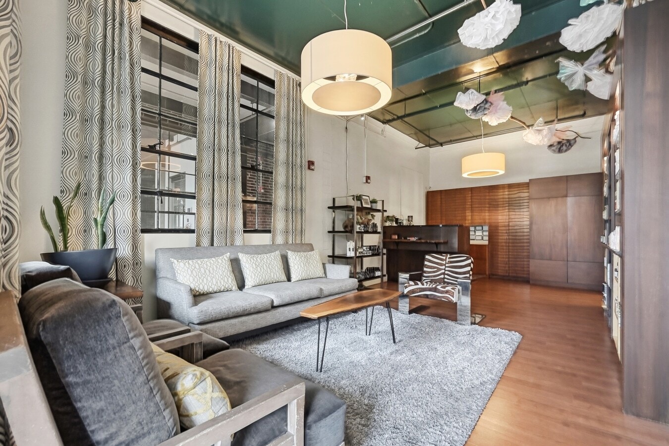 1111 Central Ave, Charlotte, NC 28204 - Lot 210 -  - Photo intérieure - Image 1 of 16