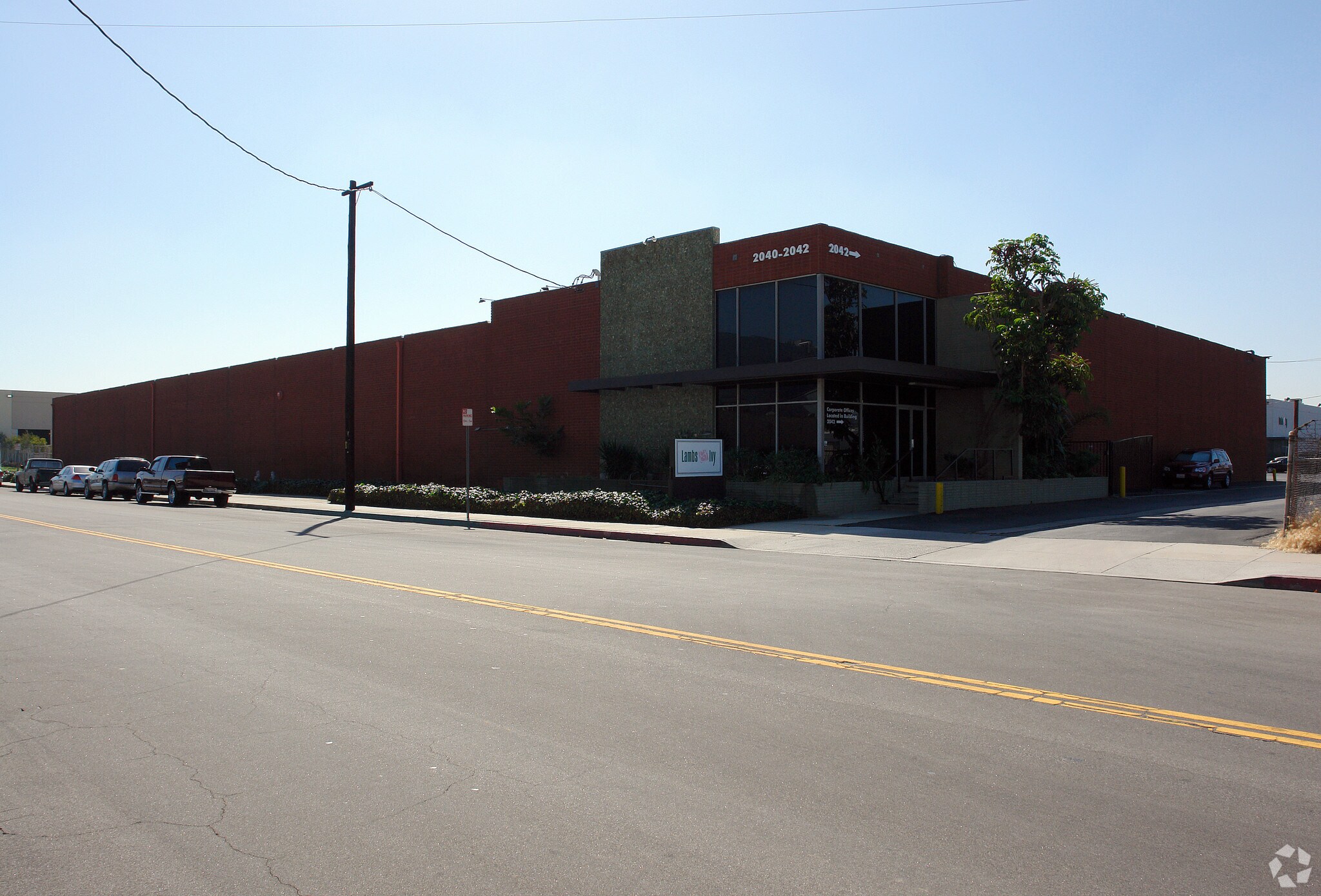 2040 E Maple Ave, El Segundo, CA à louer Photo principale– Image 1 sur 9