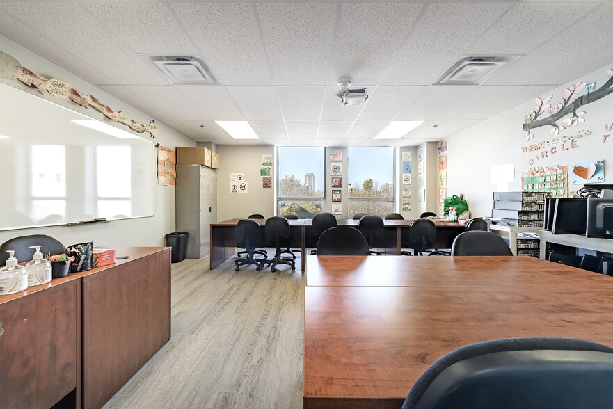 1265 Rue Berri, Montréal, QC à louer - Photo intérieure – Image 3 sur 10