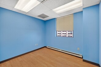 5445-5601 Loch Raven Blvd, Baltimore, MD à louer Photo intérieure– Image 1 sur 14