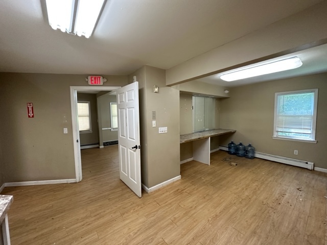 3244 E Main St, Mohegan Lake, NY à louer - Photo intérieure – Image 3 sur 13