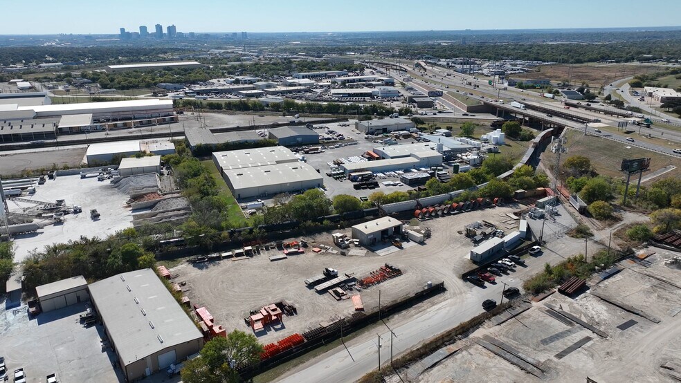 2420 NE 35th St, Fort Worth, TX à louer - Vidéo sur l’annonce professionnelle – Image 2 sur 33
