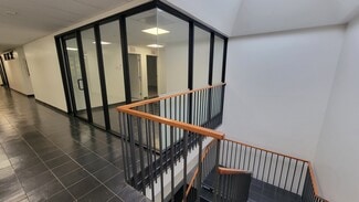 Plus de détails pour 3292 E Spring St, Long Beach, CA - Bureau, Industriel/Logistique à louer