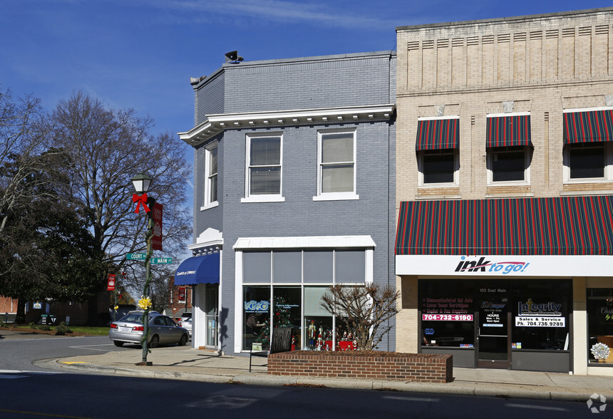 101 E Main St, Lincolnton, NC à louer - Photo de l’immeuble – Image 2 sur 3