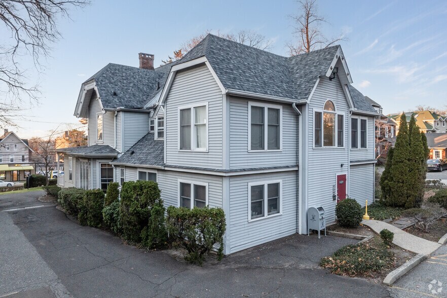 157 Engle St, Englewood, NJ à vendre - Photo de l’immeuble – Image 2 sur 30