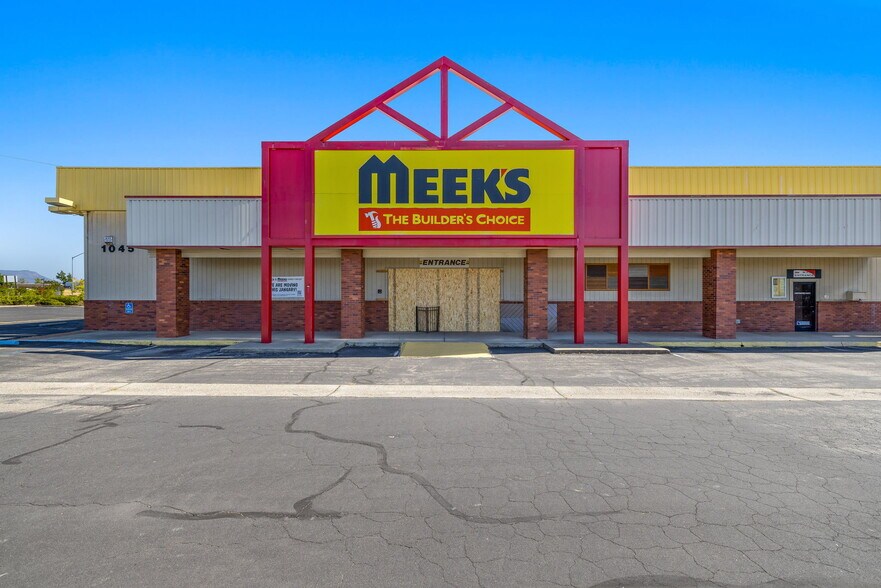 1045 Twin View Blvd, Redding, CA à vendre - Photo de l’immeuble – Image 2 sur 17