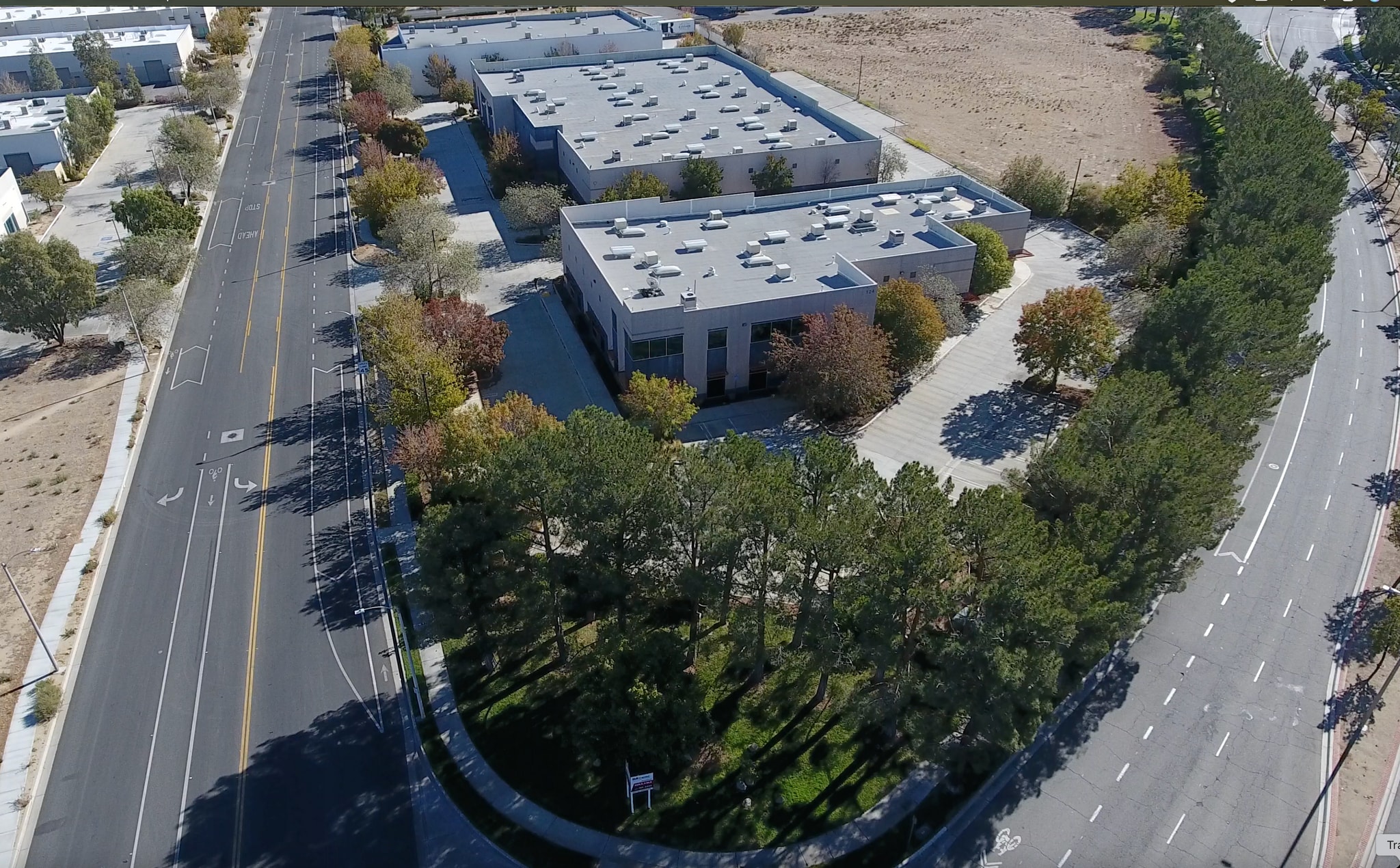 200 E Avenue K-8, Lancaster, CA à louer Photo principale– Image 1 sur 13