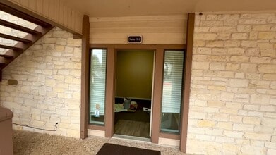 12343 Hymeadow Dr, Austin, TX à louer - Vidéo sur l’annonce professionnelle 