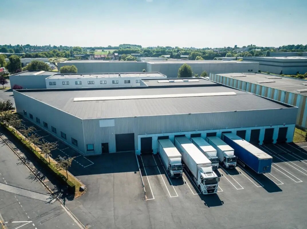 Local d’activités dans Roncq à louer Photo de l’immeuble– Image 1 sur 15