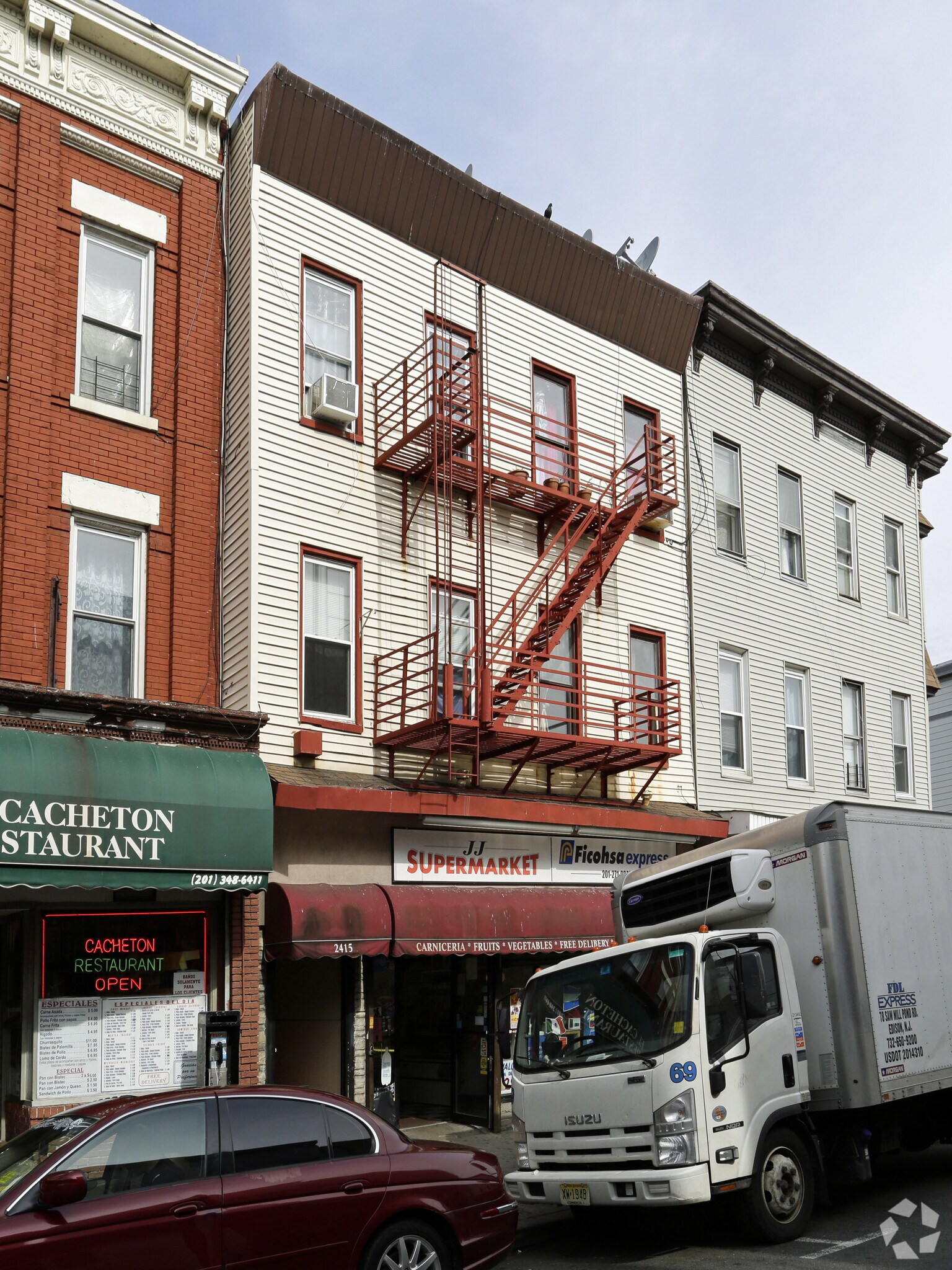 2415 Bergenline Ave, Union City, NJ à vendre Photo principale– Image 1 sur 6