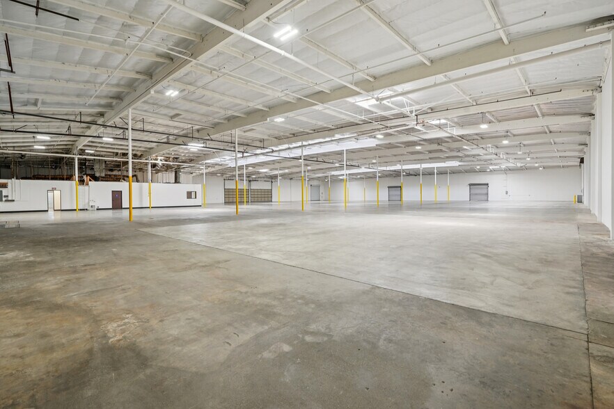15005 Marquardt Ave, Santa Fe Springs, CA à louer - Photo intérieure – Image 3 sur 8