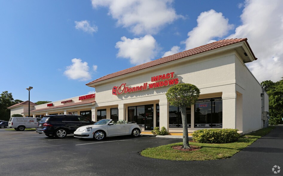 6400 SE Federal Hwy, Stuart, FL à louer - Photo de l’immeuble – Image 1 sur 10