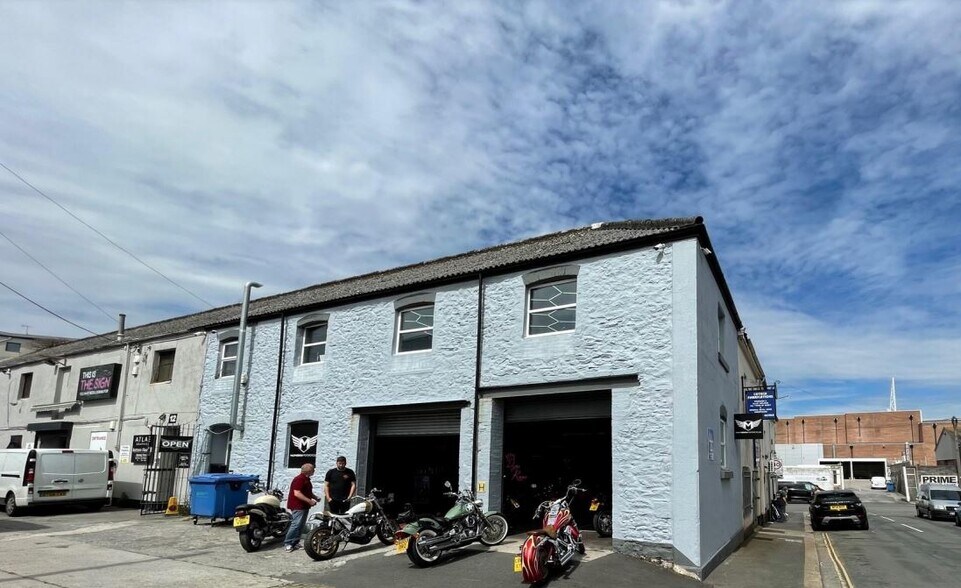 9 Commercial St, Plymouth à louer - Photo principale – Image 1 sur 1