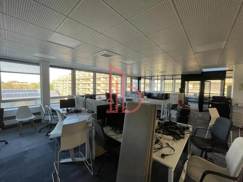 Bureau dans Bordeaux à louer - Photo de l’immeuble – Image 3 sur 5
