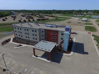 Plus de détails pour 405 Ogilvie St, Moosomin, SK - Hôtellerie à vendre