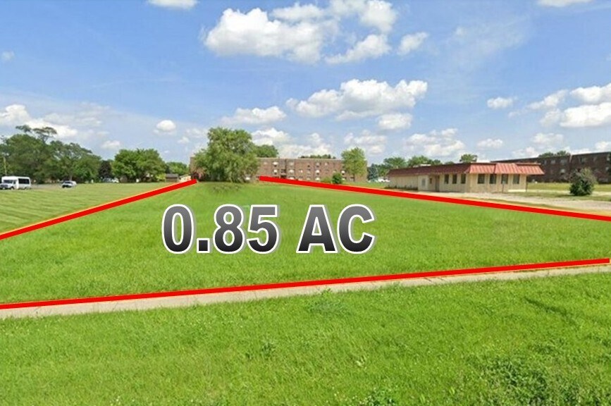 2022 N Seminary Ave, Woodstock, IL à vendre - Photo de l’immeuble – Image 1 sur 2