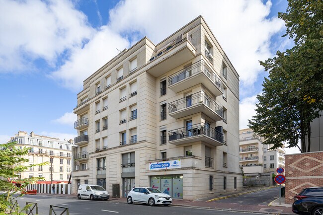 Plus de détails pour 112 Rue Anatole France, Levallois-Perret - Coworking à louer