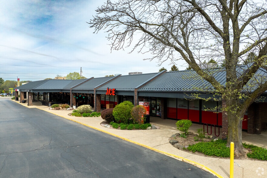 1605 N Alpine Rd, Rockford, IL à vendre - Photo principale – Image 1 sur 21