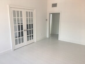 1054 Potomac St NW, Washington, DC à louer Photo intérieure– Image 2 sur 7