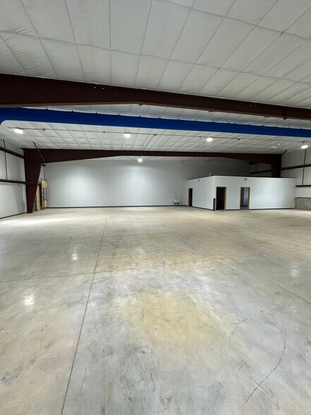 132-136 Hallberg St, Delavan, WI à louer - Photo de l’immeuble – Image 3 sur 15