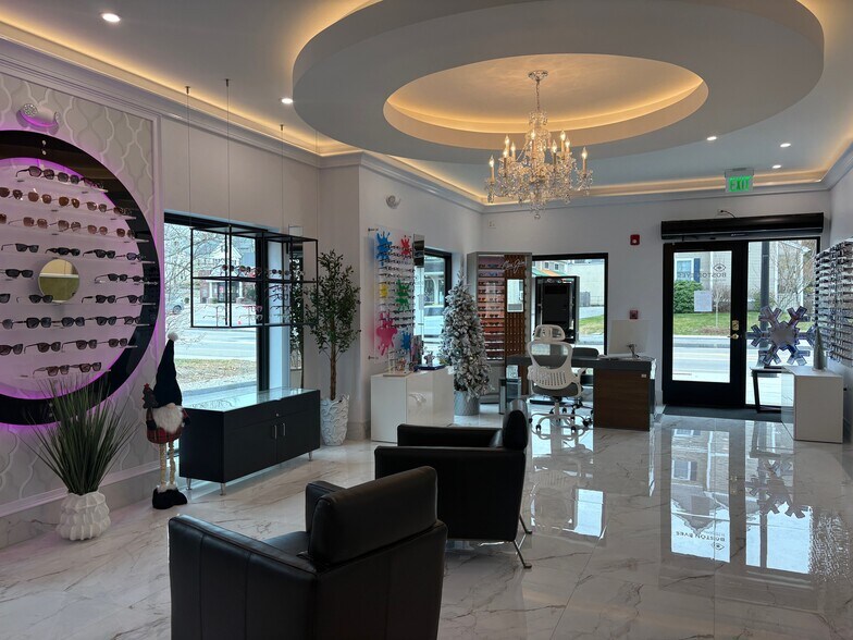 66 Main St, Hopkinton, MA à louer - Photo de l’immeuble – Image 3 sur 7