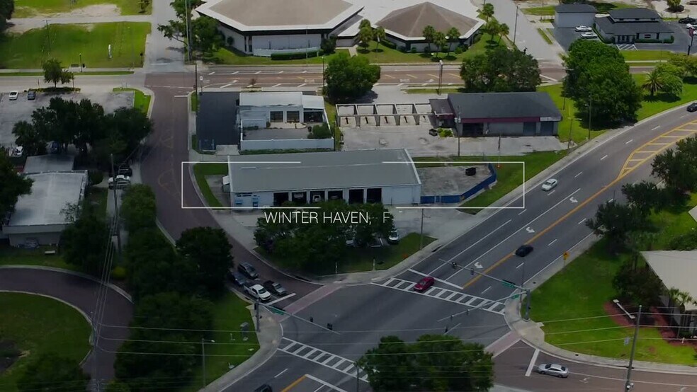 304 Avenue E Sw, Winter Haven, FL à vendre - Vidéo sur l’annonce professionnelle – Image 2 sur 13
