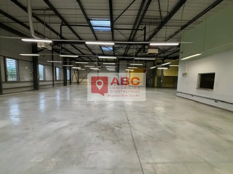 Local d’activités dans Vendargues à louer - Photo intérieure – Image 2 sur 4