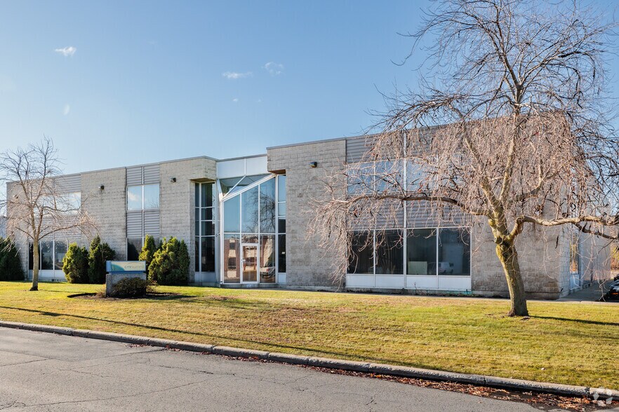 850 Av Selkirk, Pointe-claire, QC à vendre - Photo de l’immeuble – Image 3 sur 11