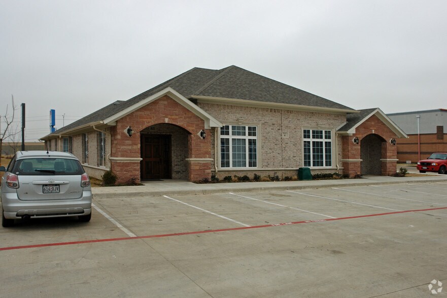 18170 Dallas Pky, Dallas, TX à vendre - Photo de l’immeuble – Image 2 sur 3