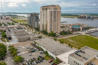 327-345 E Bay St, Jacksonville, FL - VUE AÉRIENNE  vue de carte - Image1