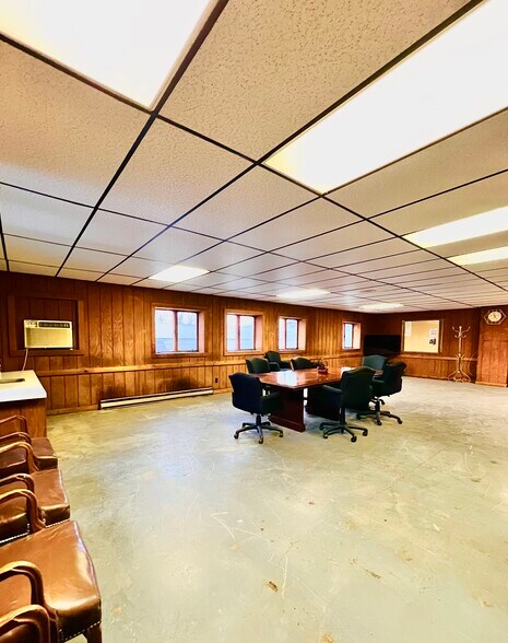10 Kelly Ave, Middleport, NY à louer - Photo intérieure – Image 3 sur 9