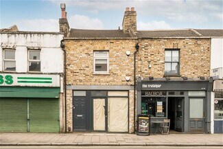 Plus de détails pour 100 Trafalgar Rd, Londres - Local commercial à louer