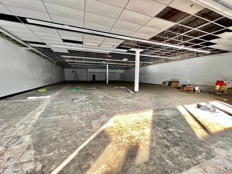 1101-1109 Main St, Peekskill, NY à louer - Photo de l’immeuble – Image 2 sur 18