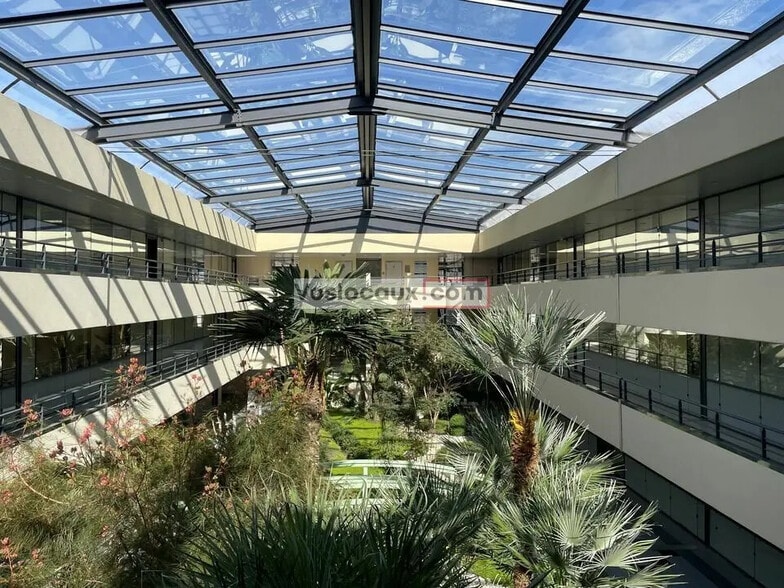 Bureau dans SOPHIA ANTIPOLIS à louer - Photo de l’immeuble – Image 3 sur 5