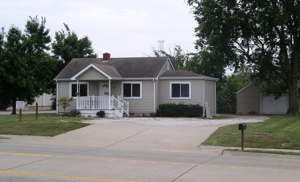 4532 Central School Rd, Saint Charles, MO à louer - Photo de l’immeuble – Image 2 sur 5