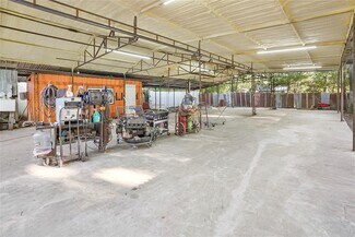 Plus de détails pour 13338 Elderberry Ln, Houston, TX - Industriel/Logistique à louer