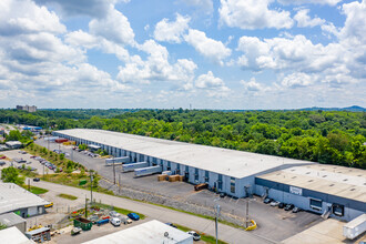 421 McNally Dr, Nashville, TN - VUE AÉRIENNE  vue de carte - Image1
