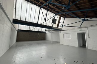 Plus de détails pour 13 Argall Av, Londres - Local d'activités à louer