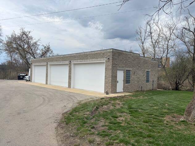 7253 Sheridan Springs Rd, Lake Geneva, WI à louer - Photo de l’immeuble – Image 3 sur 4