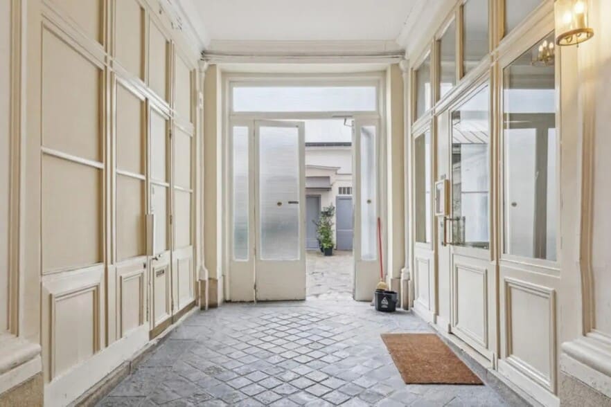 110 Rue La Boétie, Paris à louer - Hall d’entrée – Image 3 sur 4