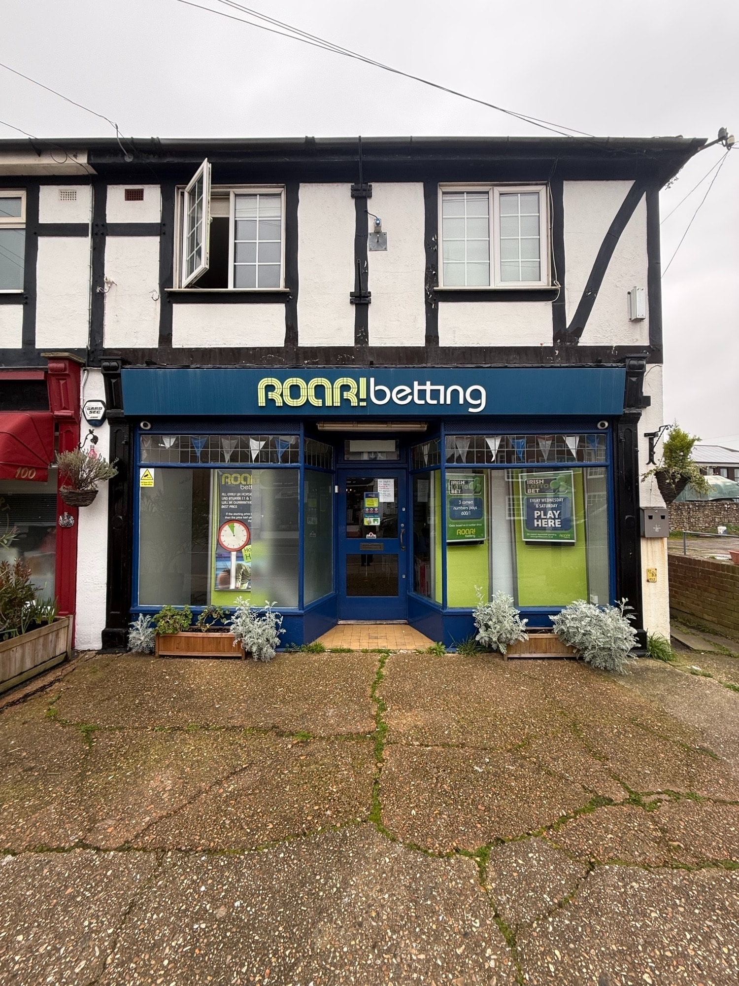 98 High St, Selsey à louer Photo principale– Image 1 sur 4