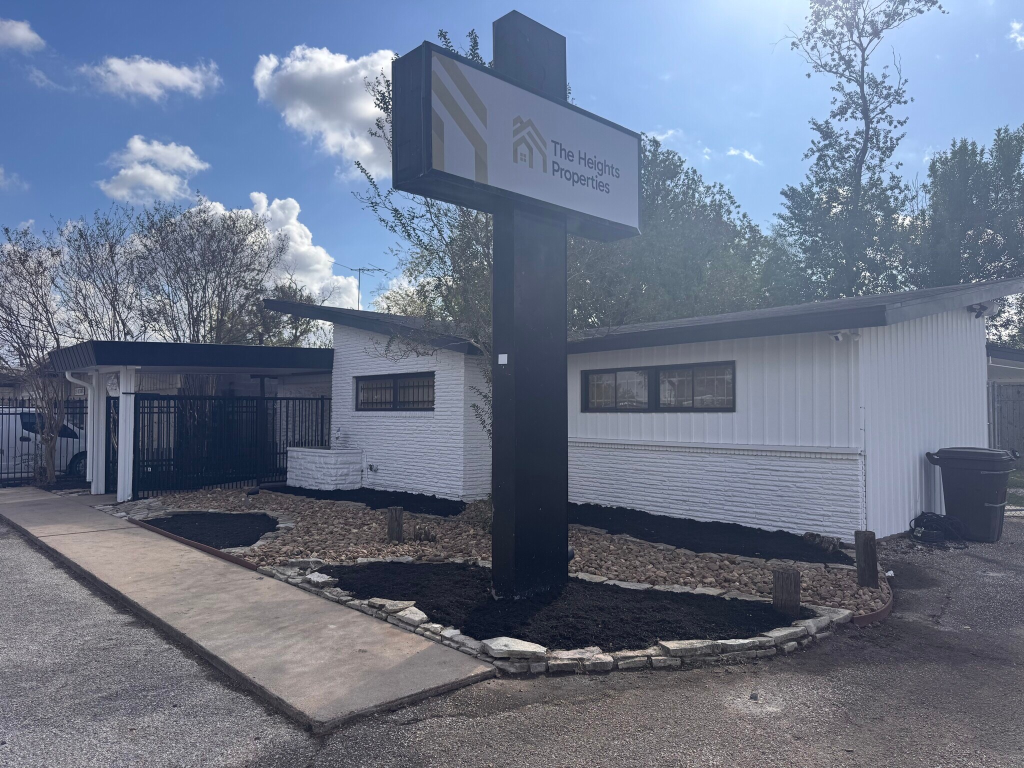 1212 Crosstimbers St, Houston, TX à vendre Photo de l’immeuble– Image 1 sur 17